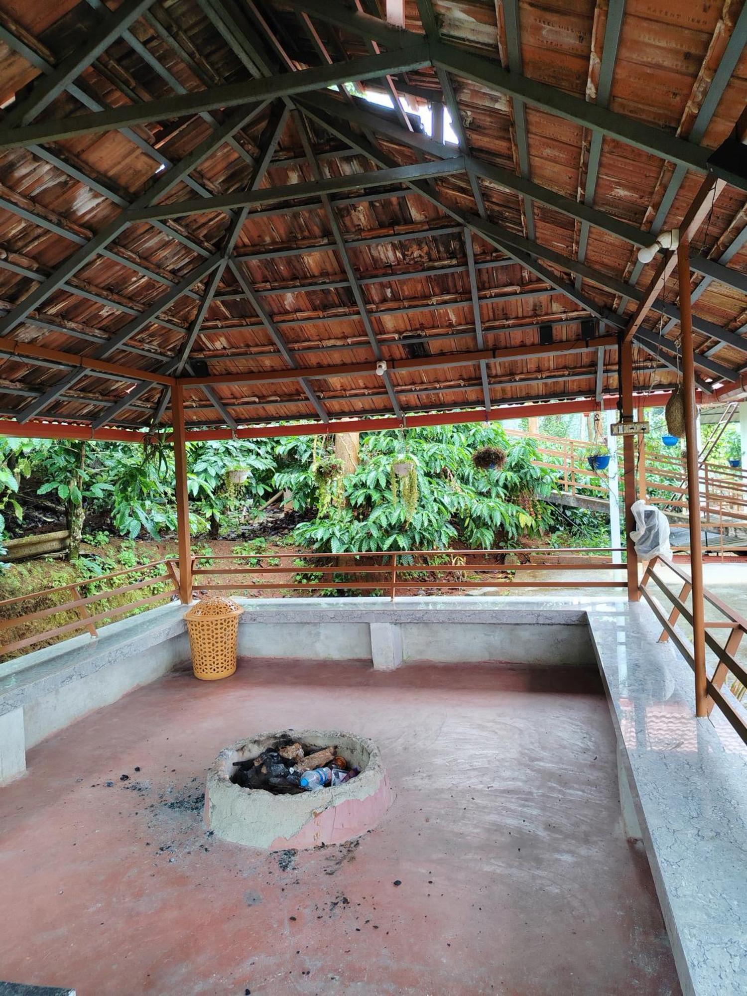 Shivalaya Homestay, Madikeri Siddāpur Buitenkant foto
